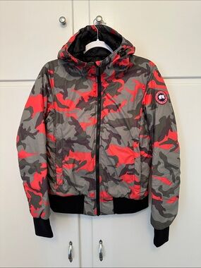 NEW Canada Goose Green and Orange Camo Down Puffer Bomber Jacket with Hood
